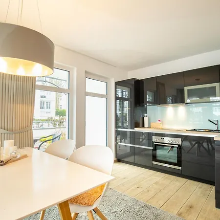 Louisa Bellevue Apartman Sellin